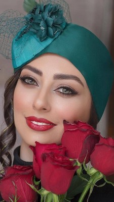 نفیسه روشن-بازیگر ایرانی